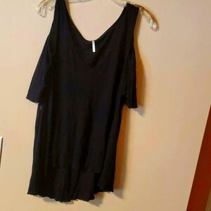 Free People Shoulder Peek Top Black!